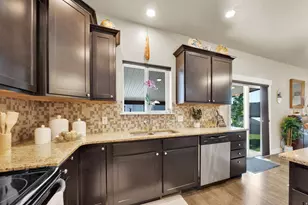 1176 E 800 S, Provo, UT 84606 - Photo 14