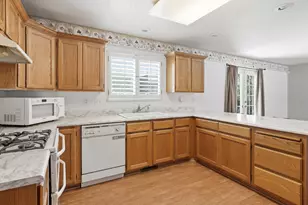 148 N 300 E, Pleasant Grove, UT 84062 - Photo 10