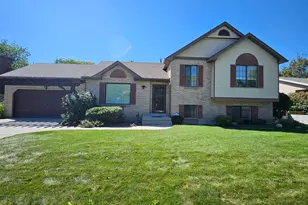 10248 S Buttercup Dr E, Sandy, UT 84092 - Photo 2