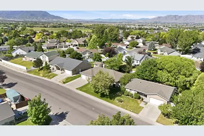 902 S 820 E, Spanish Fork, UT 84660 - Photo 38