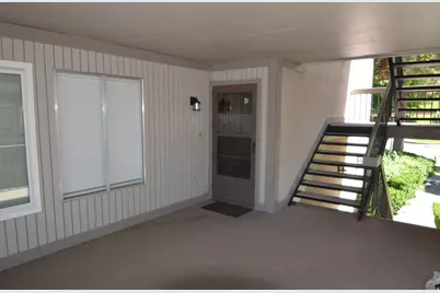 1557 E Waterbury Dr #D, Sandy, UT 84094 - Photo 2