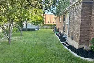 4615 S Balsam Ave W, Taylorsville, UT 84123 - Photo 10