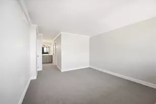 241 N Vine St W, Salt Lake City, UT 84103 - Photo 10