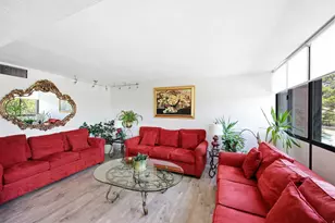 241 N Vine St W, Salt Lake City, UT 84103 - Photo 22