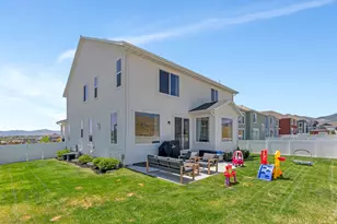 7102 W Kelsey Peak Ln, West Jordan, UT 84081 - Photo 36