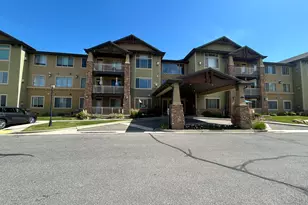 602 S Edgewood Dr, North Salt Lake, UT 84054 - Photo 2