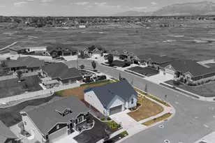 2477 N Hooded Crane Circle, Clinton, UT 84015 - Photo 14