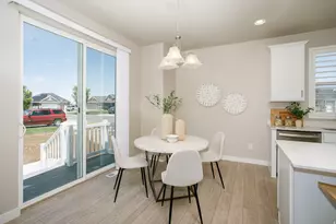 2477 N Hooded Crane Circle, Clinton, UT 84015 - Photo 6
