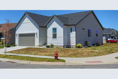 2477 N Hooded Crane Cir, Clinton, UT 84015 - Photo 2