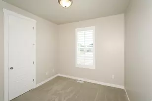 2477 N Hooded Crane Circle, Clinton, UT 84015 - Photo 10