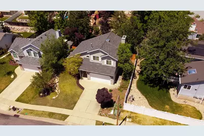 1062 E 5050 S, South Ogden, UT 84403 - Photo 2