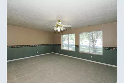 1325 4500 S #23, Holladay, UT 84117 - Photo 8