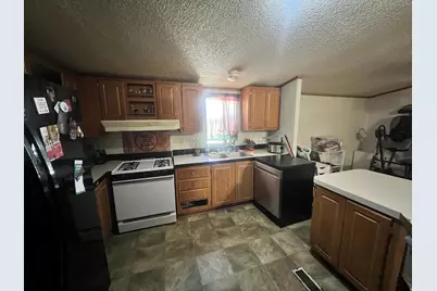 75 W 250 N #11, Clearfield, UT 84015 - Photo 4