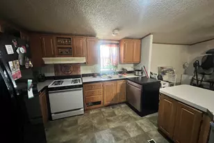 75 W 250 N, Clearfield, UT 84015 - Photo 4