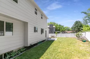 7931 S Norwood Rd, Cottonwood Heights, UT 84121 - Photo 34
