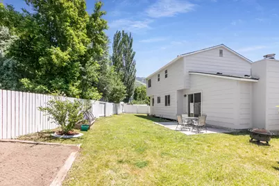 7931 S Norwood Rd, Cottonwood Heights, UT 84121 - Photo 32