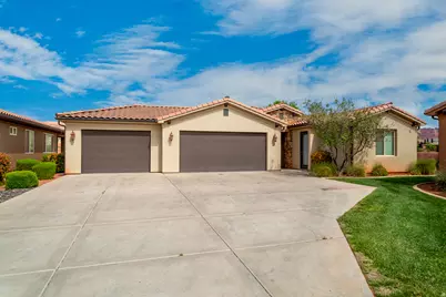 3800 N Paradise Village Dr #3, Santa Clara, UT 84765 - Photo 2