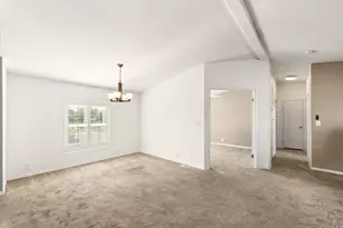 296 E Vagabond Ave, Murray, UT 84107 - Photo 8