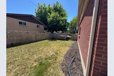 1611 S 75 E, Bountiful, UT 84010 - Photo 4