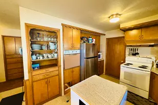 1611 S 75 E, Bountiful, UT 84010 - Photo 10