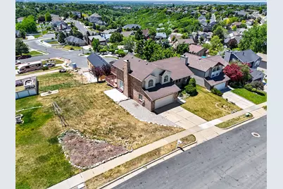 2190 E 3000 N, Layton, UT 84040 - Photo 46