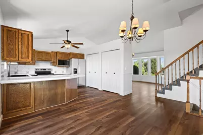 2190 E 3000 N, Layton, UT 84040 - Photo 14