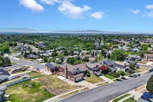 2190 E 3000 N, Layton, UT 84040 - Photo 52