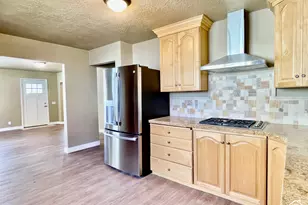 255 W Main St, Mount Pleasant, UT 84647 - Photo 4