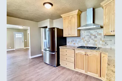 255 W Main St, Mount Pleasant, UT 84647 - Photo 4