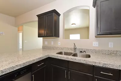 241 W Ridge Rd, Saratoga Springs, UT 84045 - Photo 8