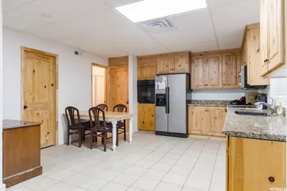 209 E 300 N, Smithfield, UT 84335 - Photo 24