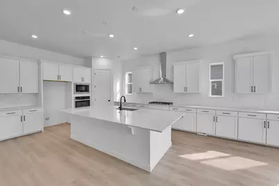 243 E Polaris Dr #106, Saratoga Springs, UT 84045 - Photo 2