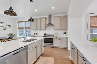 10937 S Lake Run Rd W, South Jordan, UT 84009 - Photo 10