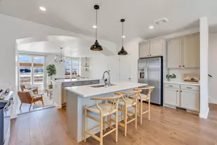 10937 S Lake Run Rd W, South Jordan, UT 84009 - Photo 2