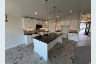 5949 S White Trails Dr E, Saint George, UT 84790 - Photo 10
