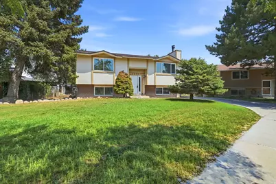 5503 S Westside Cir W, Kearns, UT 84118 - Photo 2