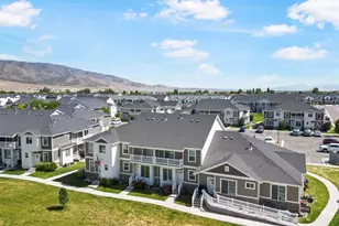 1754 E Skyline Dr, Eagle Mountain, UT 84005 - Photo 30