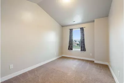 1754 E Skyline Dr #K2, Eagle Mountain, UT 84005 - Photo 14