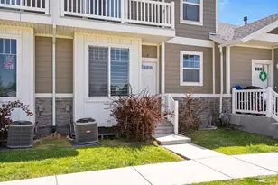 1754 E Skyline Dr, Eagle Mountain, UT 84005 - Photo 4