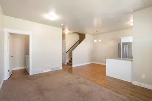 1754 E Skyline Dr, Eagle Mountain, UT 84005 - Photo 12