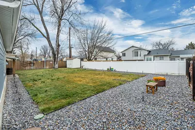27 W Valley Dr, Murray, UT 84107 - Photo 8