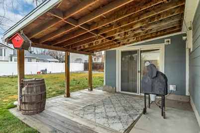 27 W Valley Dr, Murray, UT 84107 - Photo 10