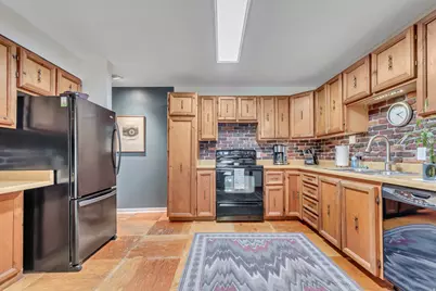 27 W Valley Dr, Murray, UT 84107 - Photo 20