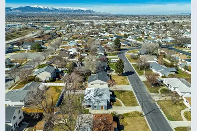 27 W Valley Dr, Murray, UT 84107 - Photo 38