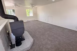 4368 S 225 E, Washington Terrace, UT 84405 - Photo 18