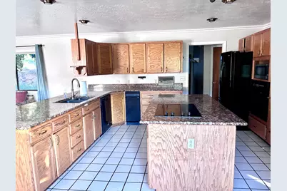 1903 E Ridge Hollow Dr, Bountiful, UT 84010 - Photo 8