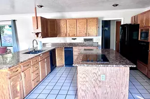1903 E Ridge Hollow Dr, Bountiful, UT 84010 - Photo 8