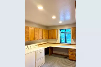 1903 E Ridge Hollow Dr, Bountiful, UT 84010 - Photo 14