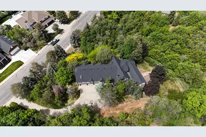 1903 E Ridge Hollow Dr, Bountiful, UT 84010 - Photo 4