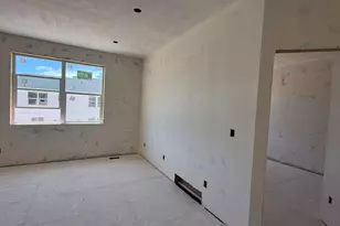 186 E 625 S, Hyde Park, UT 84318 - Photo 10